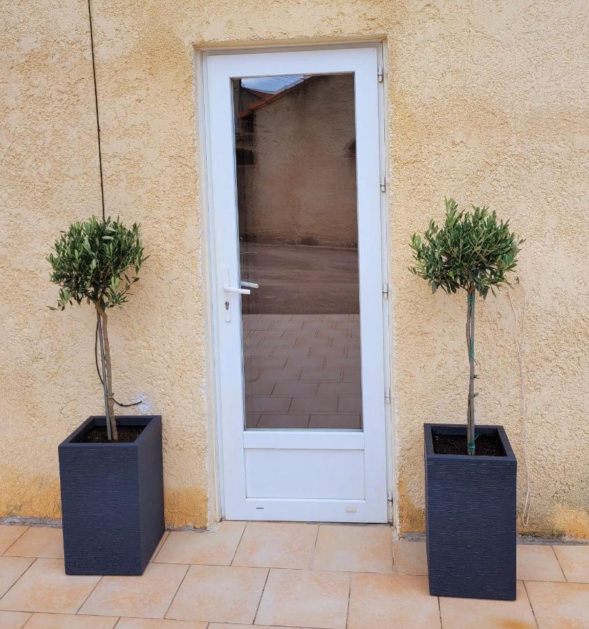 Adorable Maison en plein cœur du village. Bouc-Bel-Air Extérieur photo